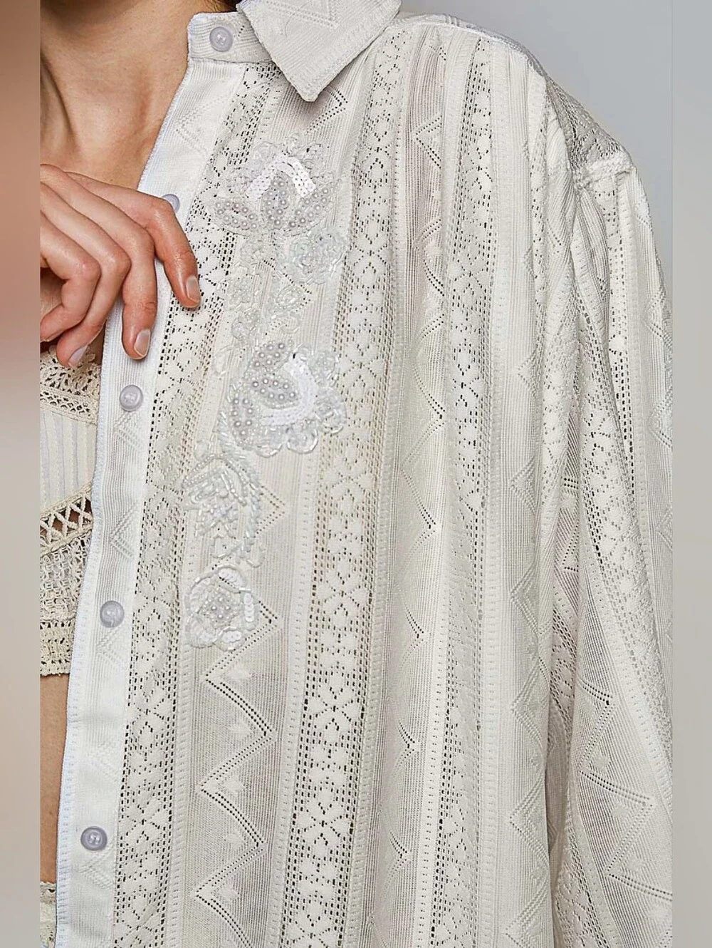 POL Ivory Embroidered Midi Dress with Puff Sleeves OVERSIZED - Picture 3 of 6